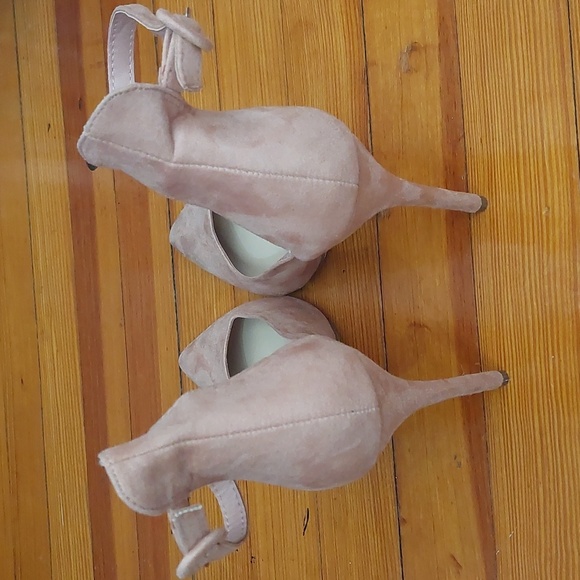 Never worn Forever 21 heels size 10 blush - Picture 5 of 9
